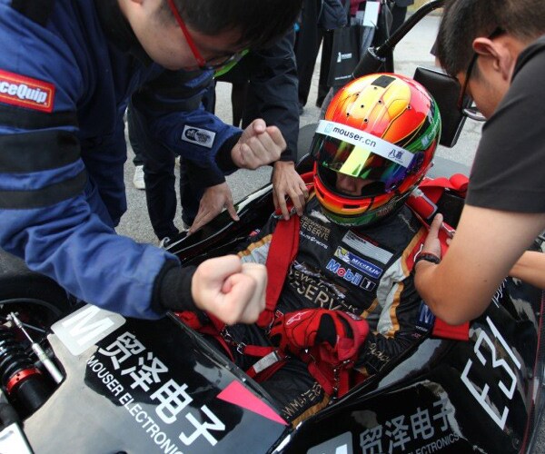 若者の夢を支援